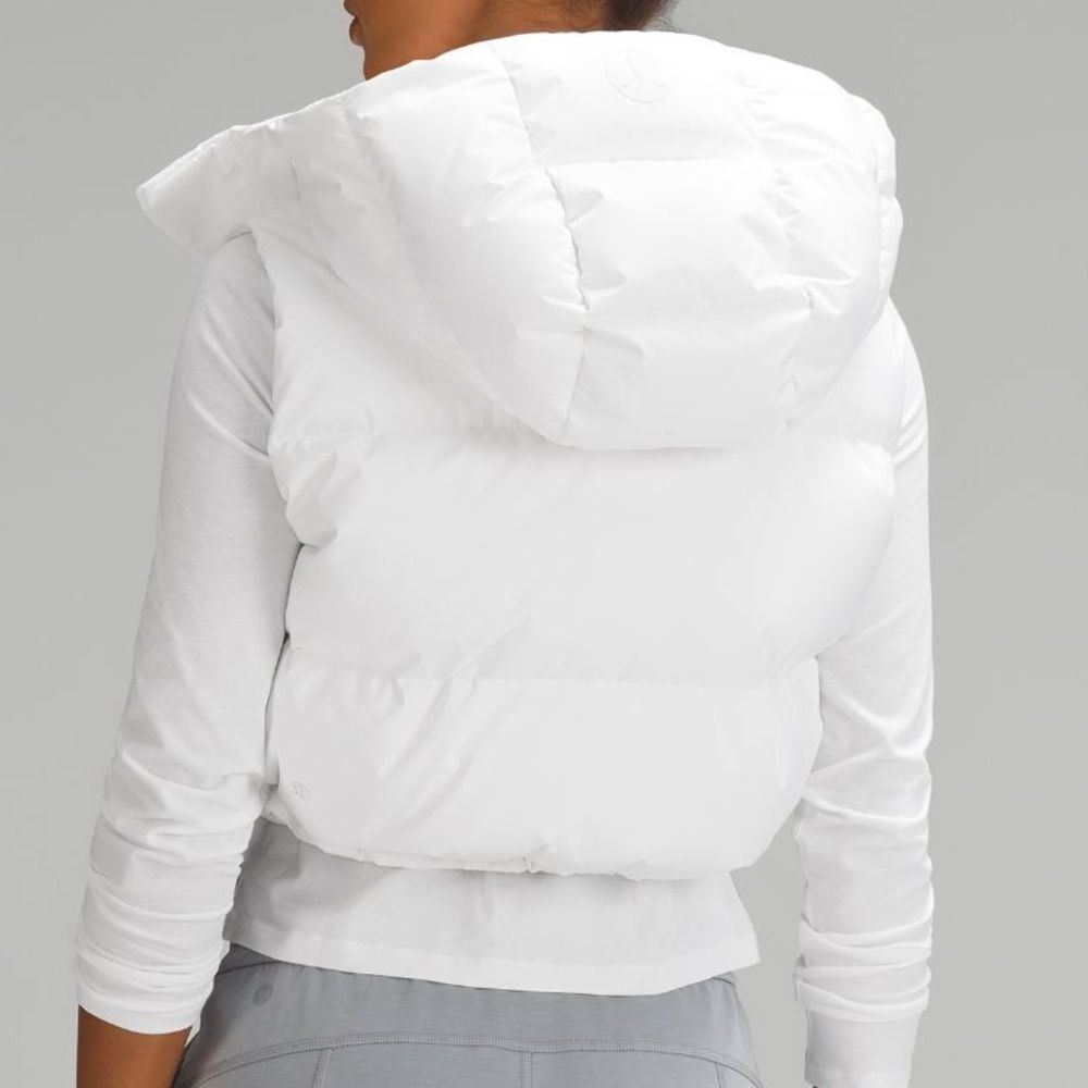 LULULEMON WUNDER Puff SUPER CROPPED vest WHITE SIZE 8 perfect cute NWT - Picture 3 of 7